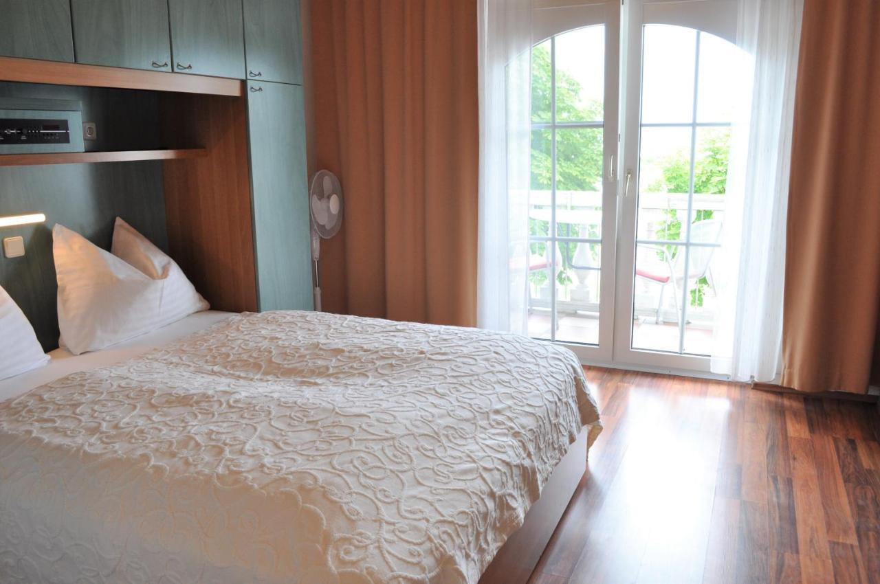 Seehotel Herlinde Podersdorf am See Ngoại thất bức ảnh