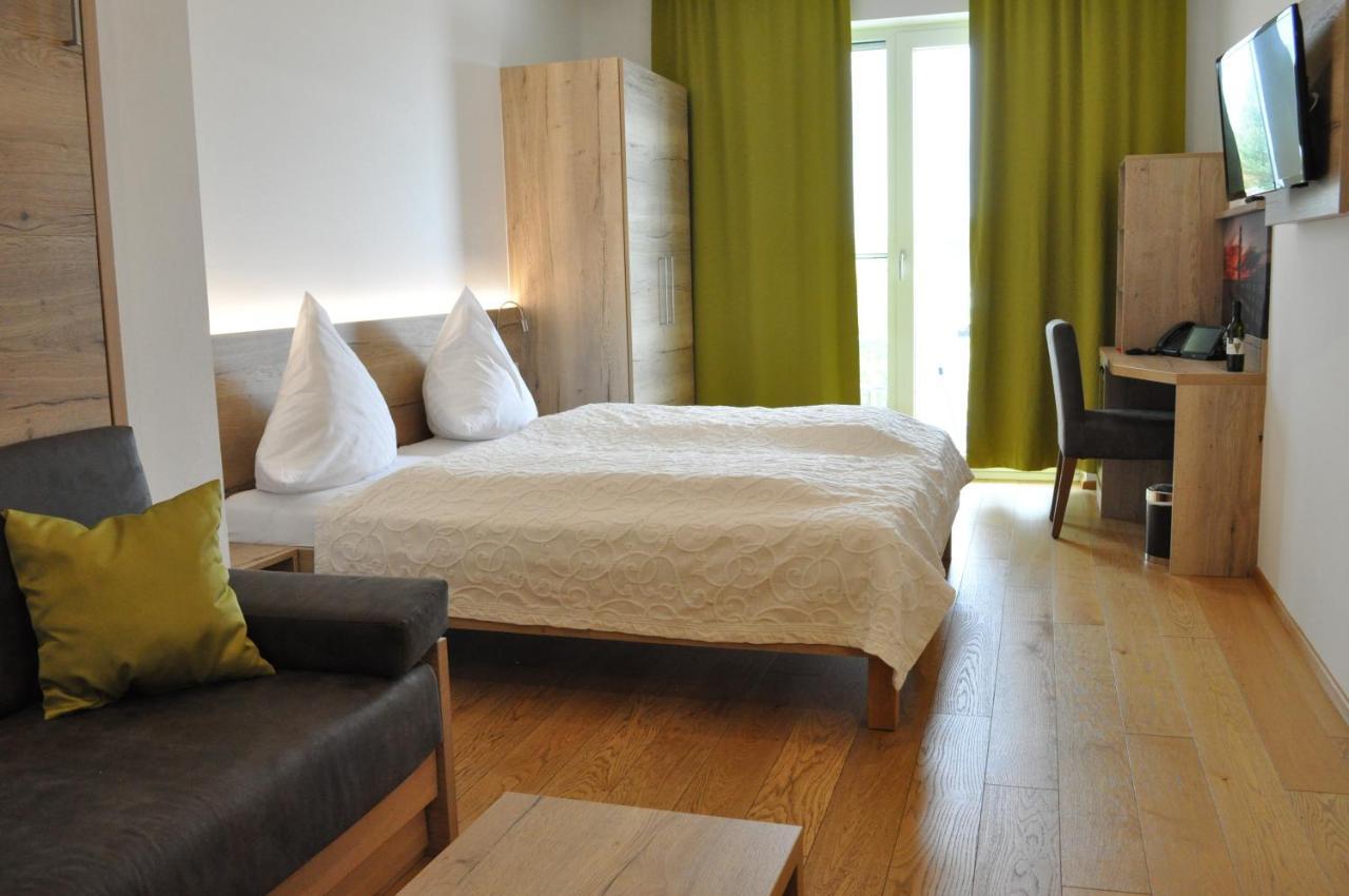 Seehotel Herlinde Podersdorf am See Ngoại thất bức ảnh