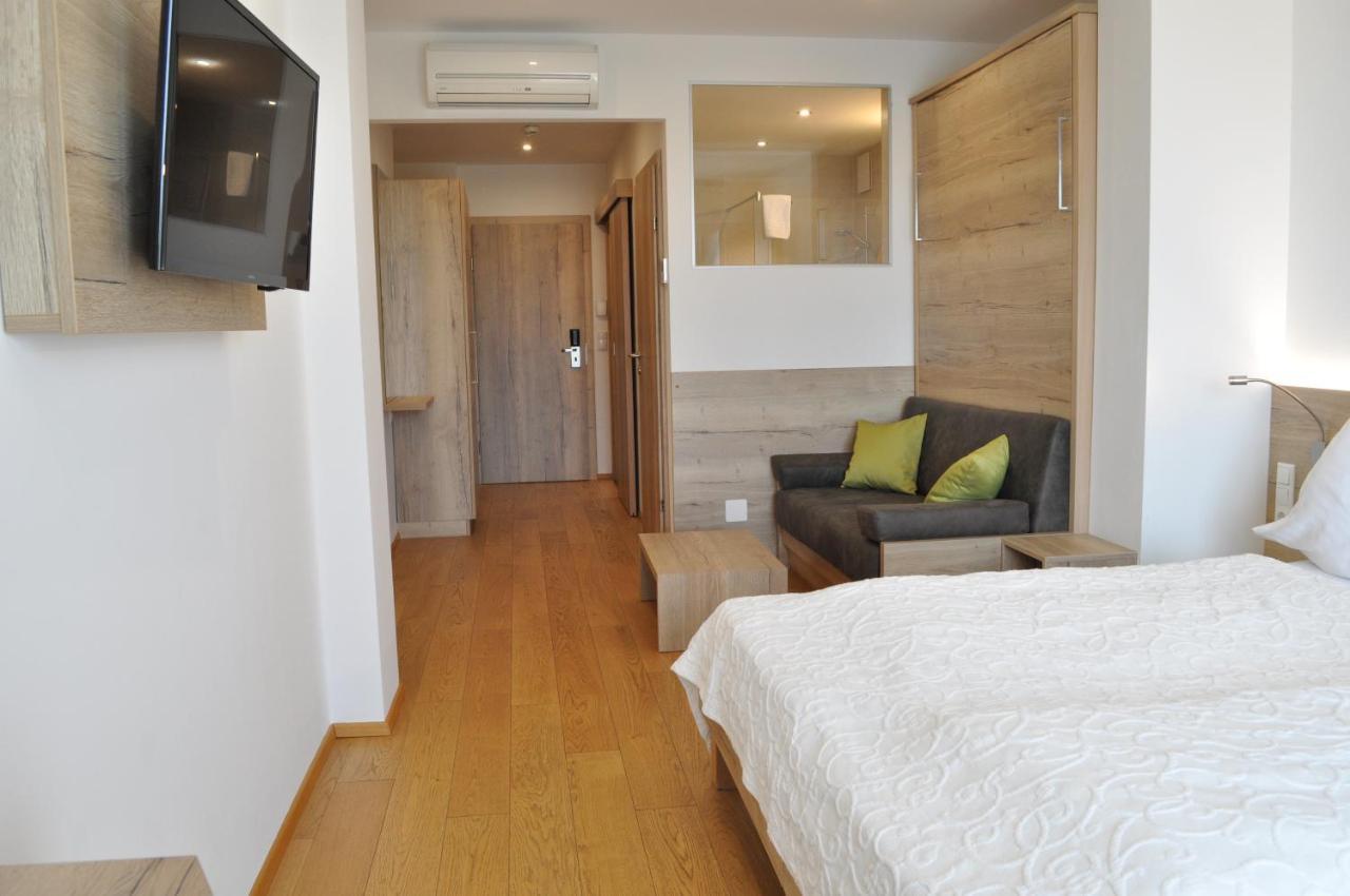 Seehotel Herlinde Podersdorf am See Ngoại thất bức ảnh