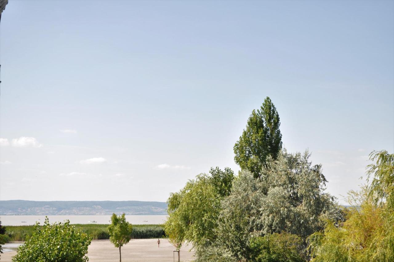 Seehotel Herlinde Podersdorf am See Ngoại thất bức ảnh